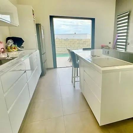 Maison Vue Ventoux, Piscine * Rochefort-du-Gard